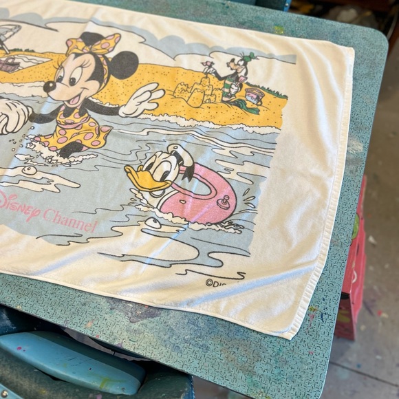 Vintage Disney Beach Towel - Picture 4 of 11